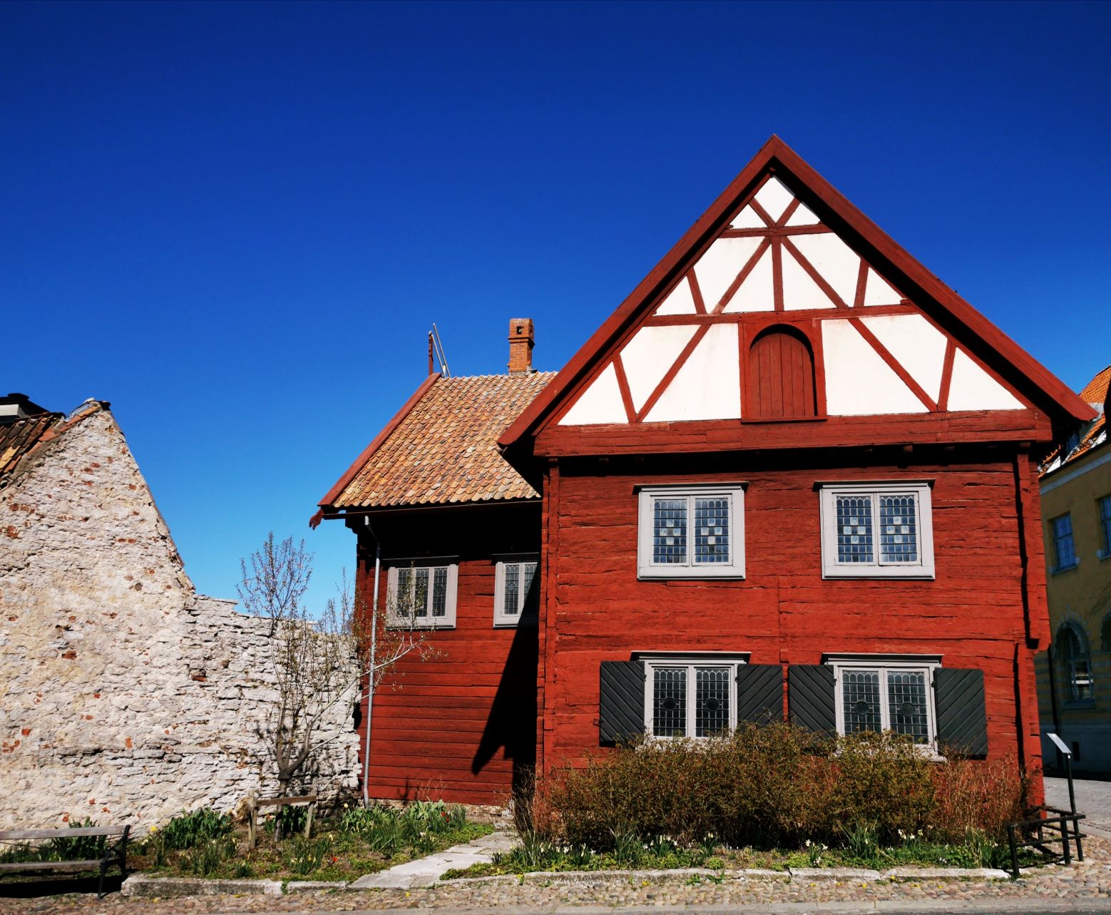 burmeisterska huset i sol